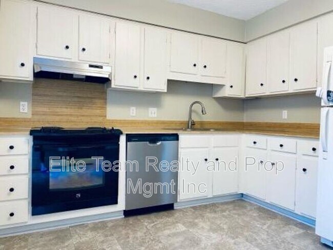 Foto del edificio - 4657 Old Lantern Way