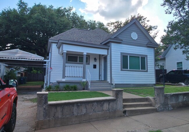 Building Photo - 1305 N Calhoun St
