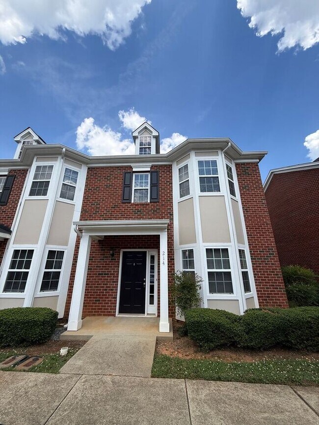 Foto del edificio - 214 Maynard Summit Way