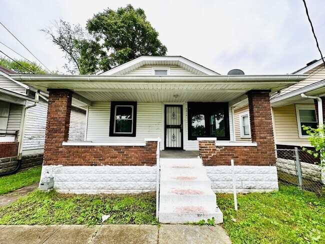 Building Photo - 4012 Greenwood Ave