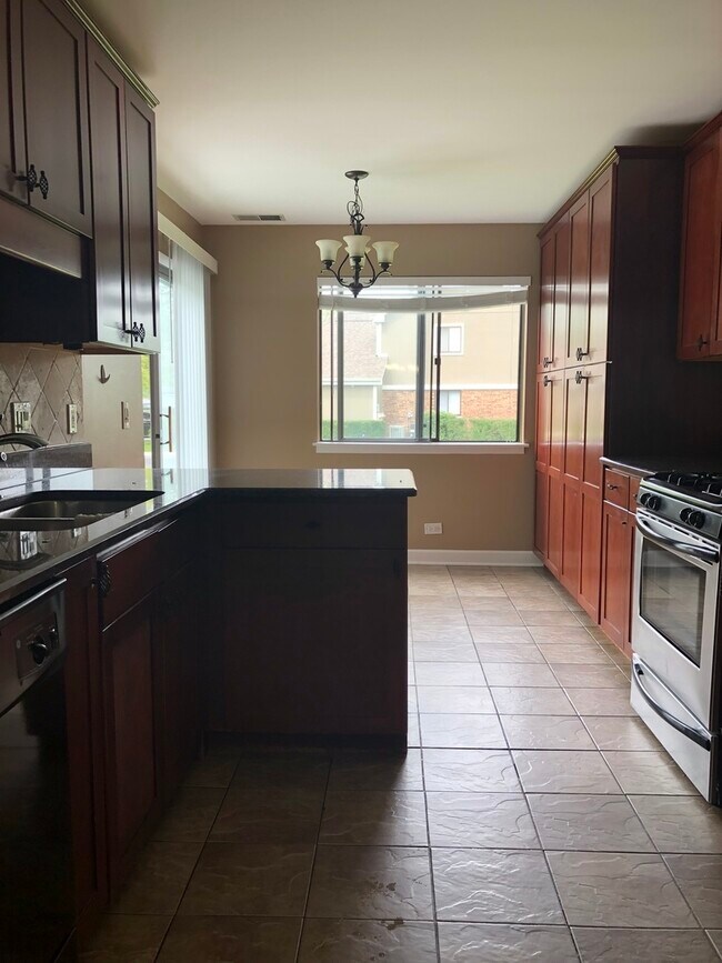 Foto del edificio - 1558 7 Pines Rd
