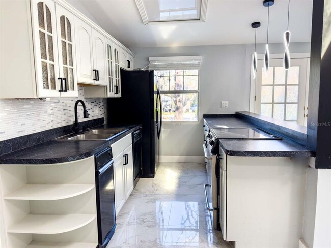 Building Photo - 12116 N 52nd St