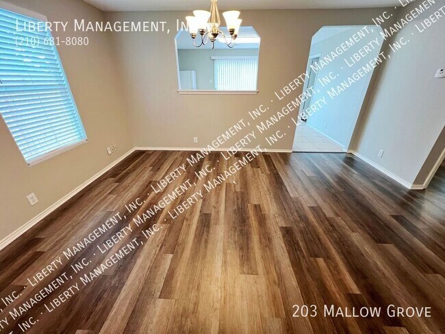 Foto del edificio - 203 Mallow Grove