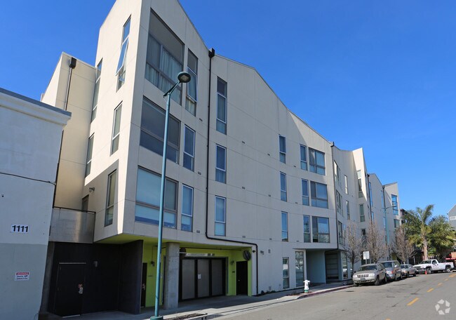 Foto del edificio - Pacific Cannery Lofts
