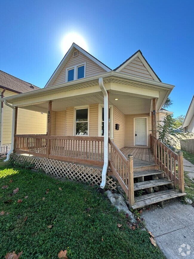 Building Photo - 923 Ave I