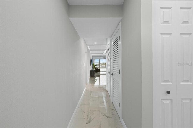 Foto del edificio - 6061 2nd St E