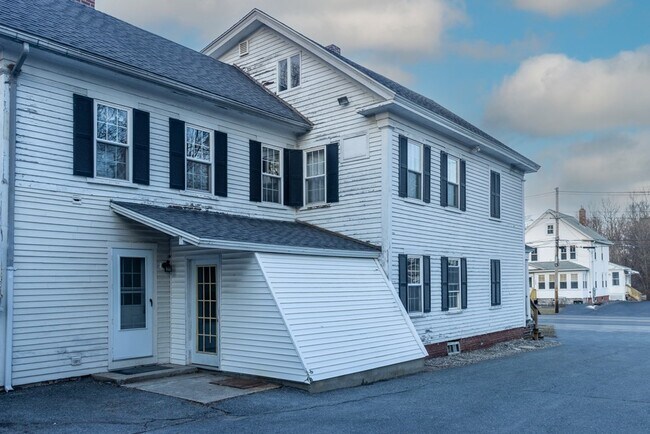 Building Photo - 120 Worcester St