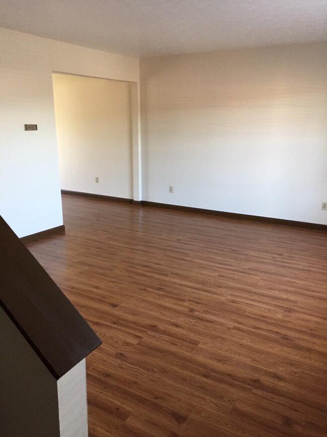 Foto del edificio - 5305 Big Tyler Rd