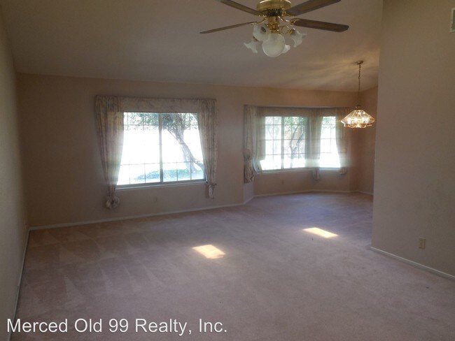 Building Photo - 1139 Curry Village Ct