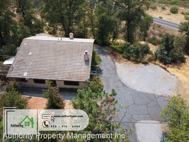 Building Photo - 4 br, 2.5 bath House - 17777 Ranchera