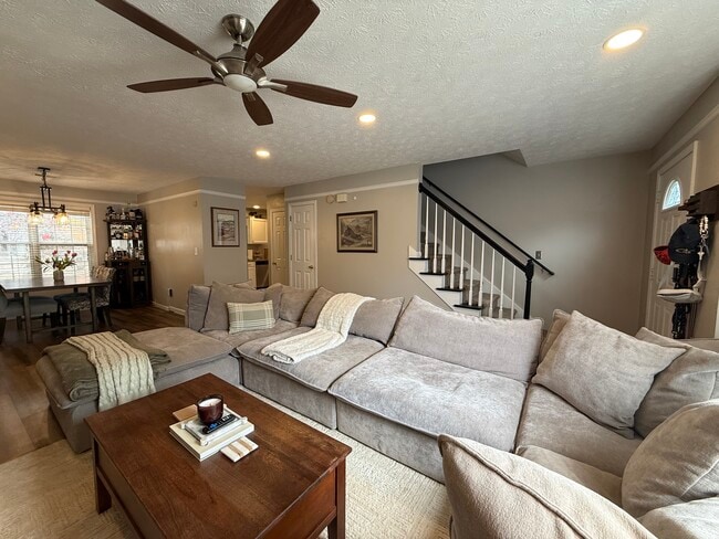 Foto del edificio - 2317 Kissing Tree Ln SE