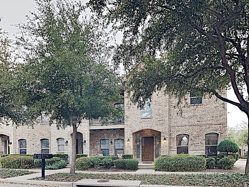 Primary Photo - 6876 Livorno Ln