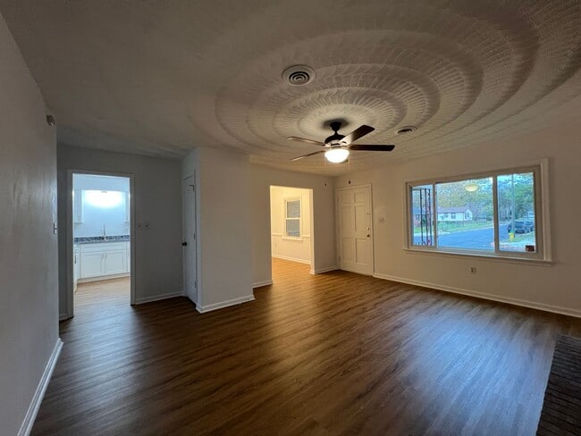 Building Photo - BERKLEY