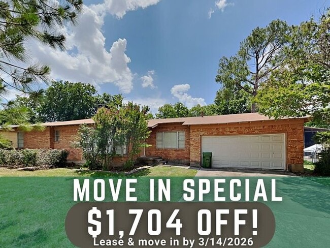 Building Photo - 3405 Norton Dr