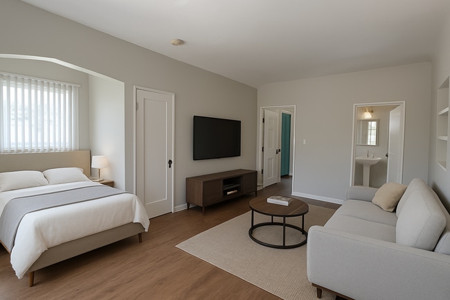 Building Photo - 2001 Linda Rosa Ct