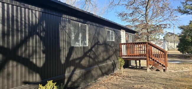 Foto del edificio - 2623 W Black Creek Rd