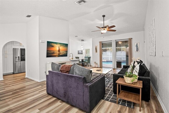 Foto del edificio - 721 Brittany Park Blvd