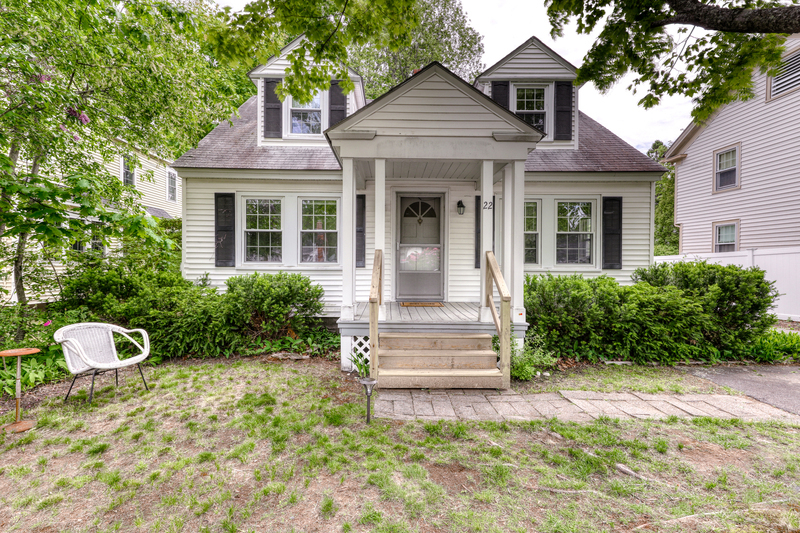 Primary Photo - 22 Seaview Ave