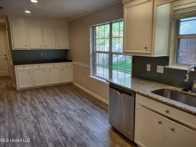 Building Photo - 206 Clark Farms Rd