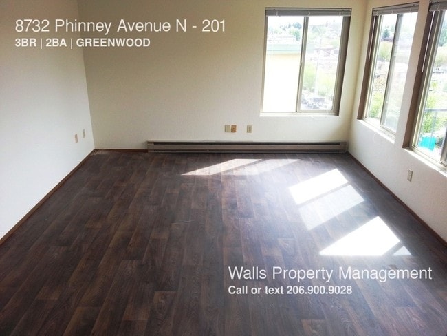 Building Photo - 8732 Phinney Ave N