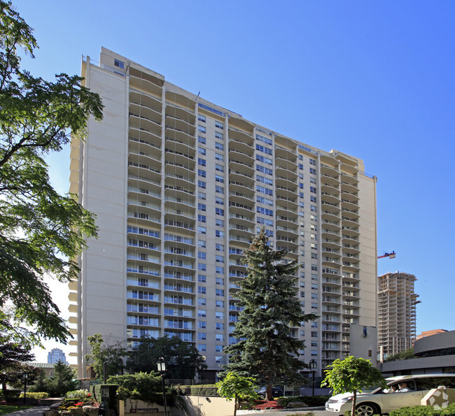 Primary Photo - Park Towers East & West