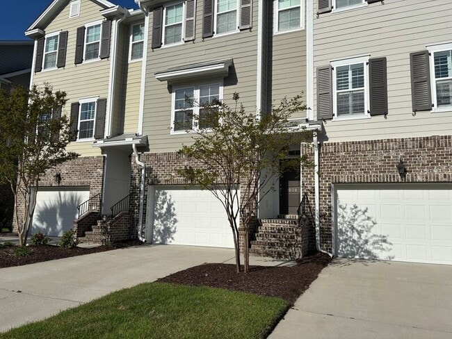 Photo - 1028 Bowman Woods Dr House