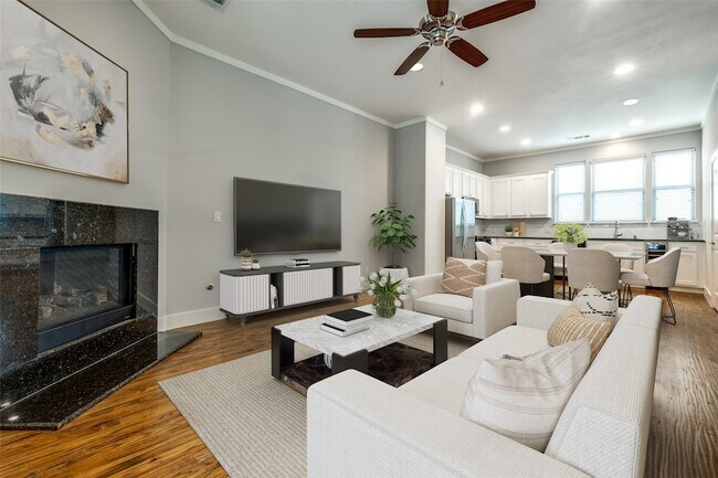 Foto del edificio - 4323 Dickason Ave