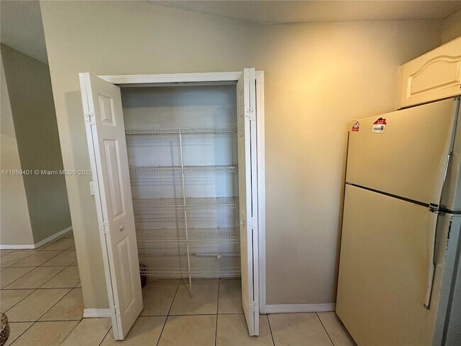Foto del edificio - 1261 SE 31st Ct