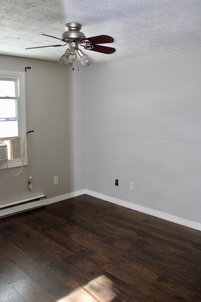 Building Photo - 29 Desales Ave