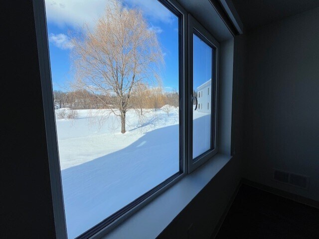 Vista frontal (invierno) - Edgewater Village