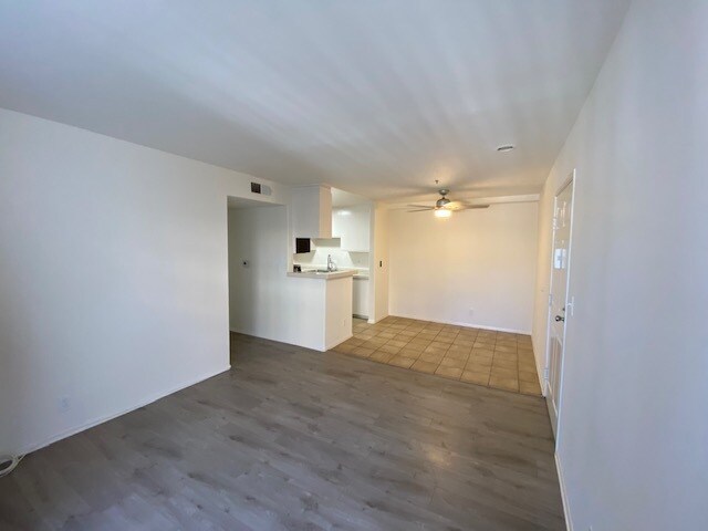 Foto del edificio - 3861 Vinton Ave