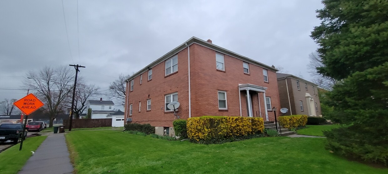 Primary Photo - 2351 Tytus Ave