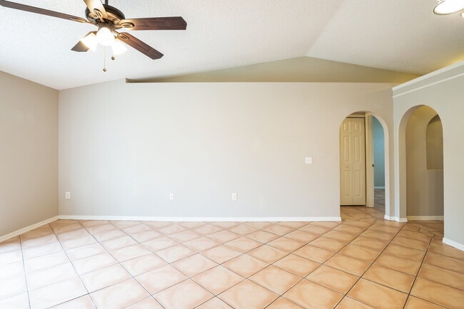 Foto del edificio - 4212 Stonefield Dr