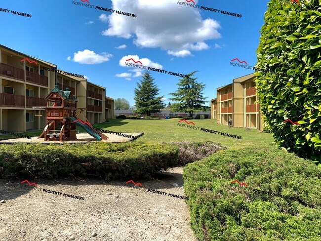 Foto del edificio - r45a Laurel Court Apts.