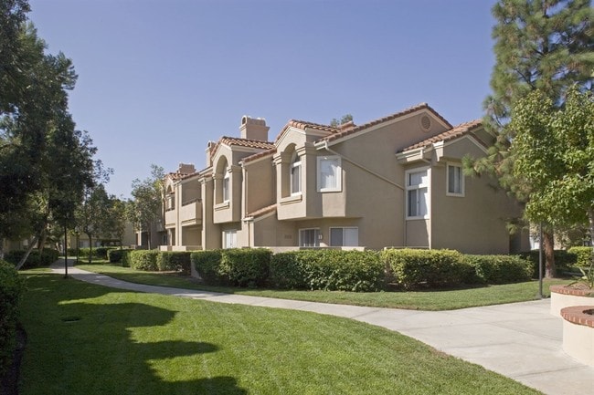 San Marco Villa Apartment Homes Apartments Irvine, CA