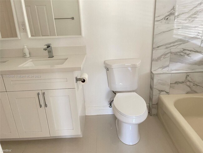 Foto del edificio - 5 br, 3.5 bath House - 1879 Aspen Ln # 1879