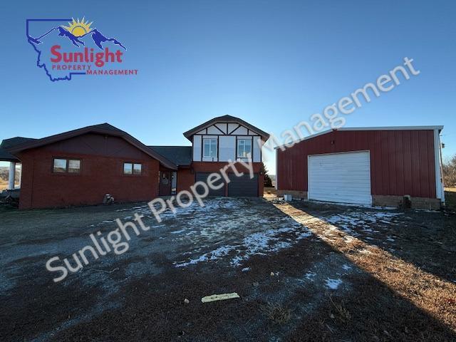 Foto principal - Horse Property - 3 bed 3 bath with ample s...