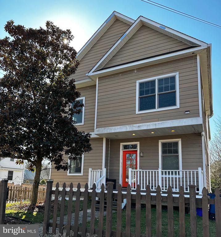 Foto principal - 418 Jefferson St