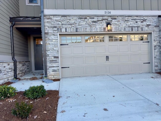 Building Photo - 2126 Maggie Vly Dr