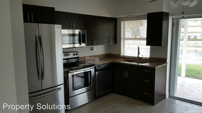 Foto del edificio - 2 br, 1 bath House - 8105 NW 59th Pl.