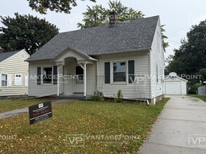 Building Photo - 1137 11th Ave