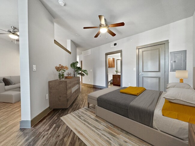Building Photo - Chic Studio + Special Offer