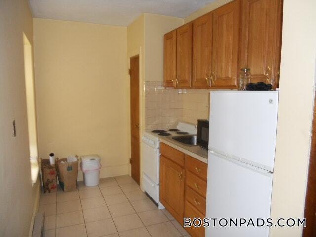 Foto del edificio - 32 Westland Ave