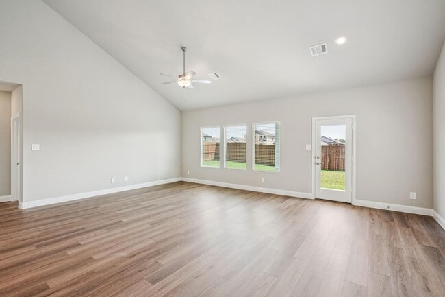 Building Photo - 714 London Town Ln