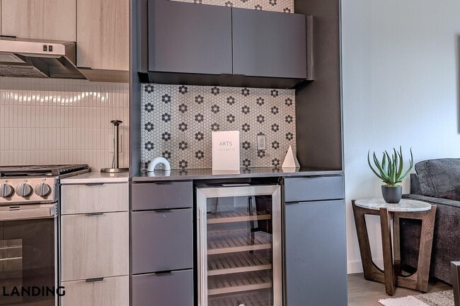 Building Photo - 2623 Keene St