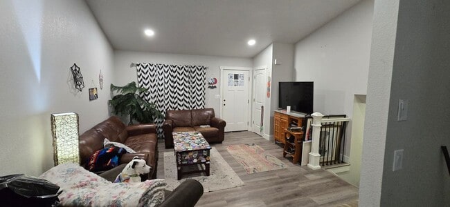 Foto del edificio - 8329 Medicine Bow Cir