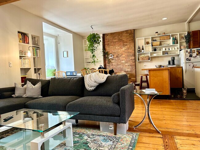 Foto del edificio - 540 Massachusetts Ave