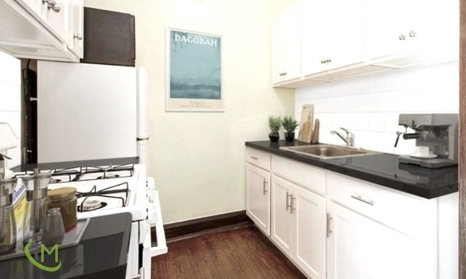 Foto principal - 1367 E 53rd St
