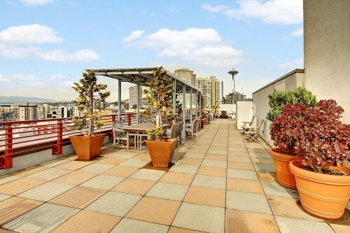 Foto del edificio - Pomeroy - 1 bedroom + den
