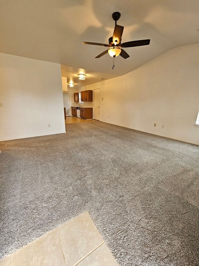 Foto del edificio - 2400 Desert Willow Terrace